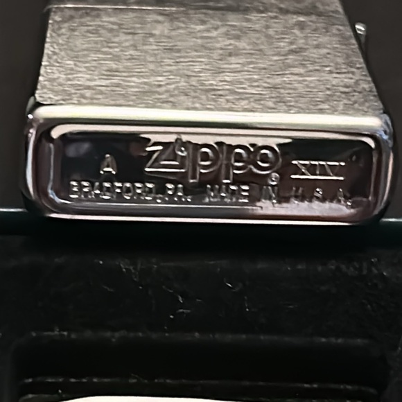 RARE - 1998 Zippo 50 Year Commemorative 1947 Parade Car Lighter. - Picture 4 of 5